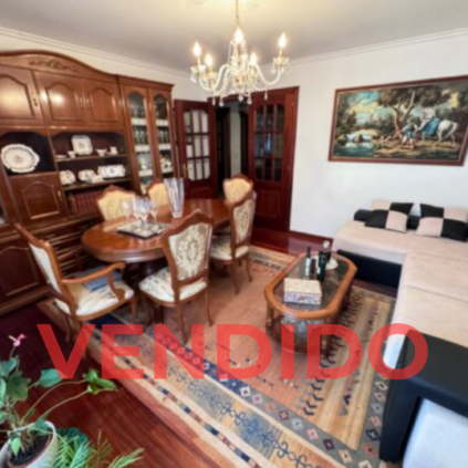 VENDIDO Piso en avenida Paz, Ferrol