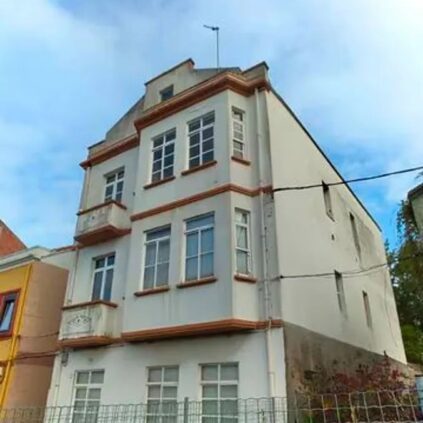 Edificio en Ferrol, zona Telleiras